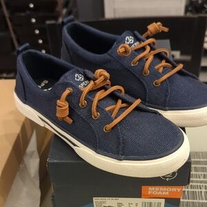 Woman's Sperry Pier Wave Memory Foam Canvas Shoes, Size 6.5, NIB, Navy